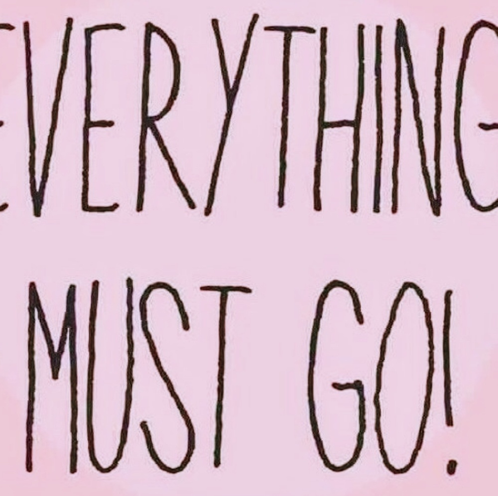 Come to my closet & take a look!